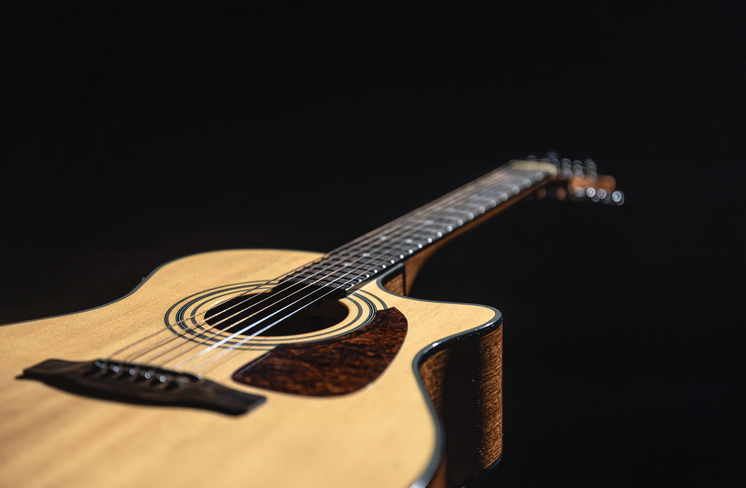 close up shot guitar
